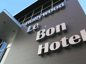Le Bon Hotel Hollywood