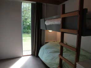 Wonderful Holiday Home With Large Garden, Within 100 Metres of the Veerse Lake