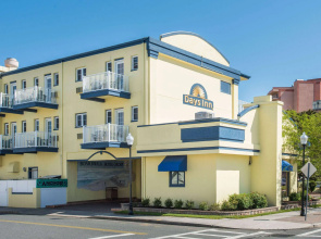Days Inn by Wyndham Ocean City Oceanfront