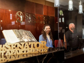 Отель Senator Maidan