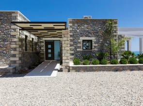 Villa Blue Skyline