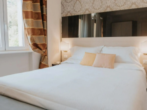 Hotel Flora