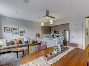 Above Broughton St 3002