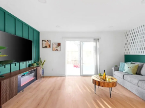 Trendy 3 Bedroom Oasis in Central Austin