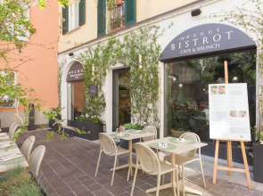 Avenue Boutique Hotel