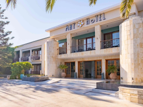 May Beach Hotel