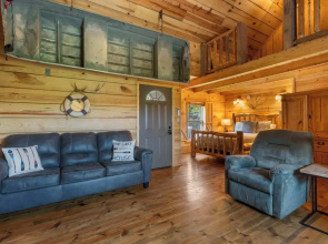 Antlers Lodge - Cabin for 4