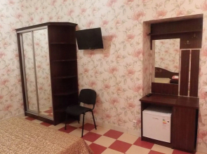 Elena Guest House