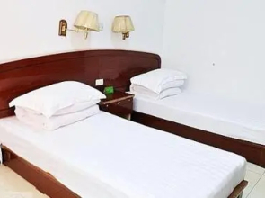 Yuncheng Heping Inn