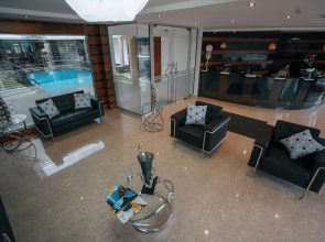 Runway Hotel