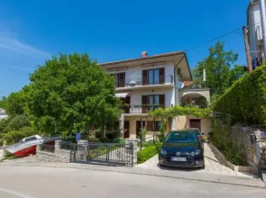 Dora Apartment