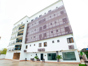 247 Luxury Hotel & Apartment Ajah
