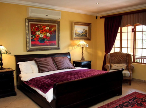 Sunset Ridge Guesthouse