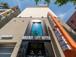 Brown Dot Hotel Pungam