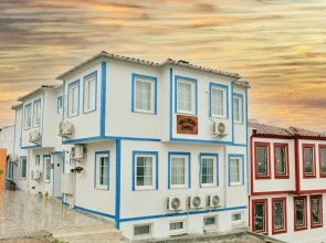 Valitsa Otel