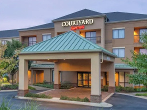 Courtyard Montgomery Prattville