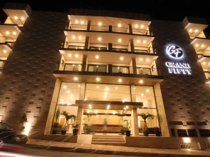 Hotel Grand Fifty Suites