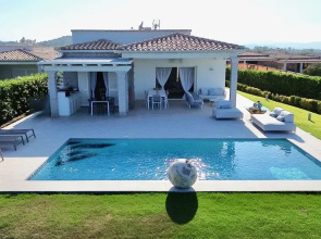 Villa Blue Sphere by Wonderful Italy