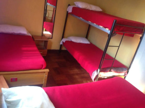 Travellers Place Hostel