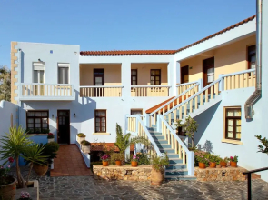 Giorgi's Blue Apartments