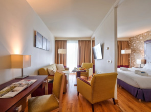 Отель Clarion Paris CDG Airport