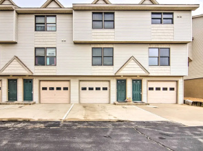 Kitty Hawk Townhome at Sea Dunes - Walk to Beach!