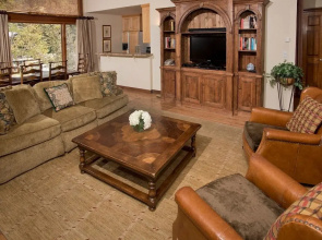 3BR Residence w/ Cozy Fire Place - Lodge at Vail by RedAwning - Save 20% on 7+ Nights!