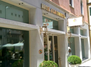 Hotel A LA Commedia