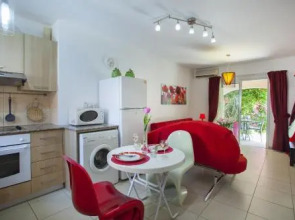 Olympus Garden Suite 11