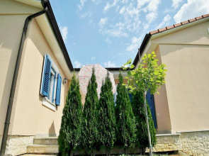 Holiday House Lico