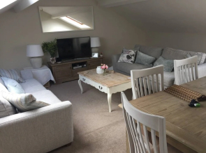 Clapham North 2 Bedroom Flat