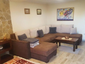 Gyöngyvirág Apartman