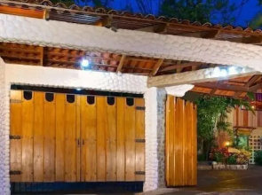 Costa Verde Inn