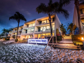 Noosa Harbour Resort