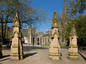 16 St James Row
