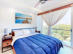 Eight VIP Beach Condo 301