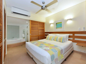 The Peninsula Apartments