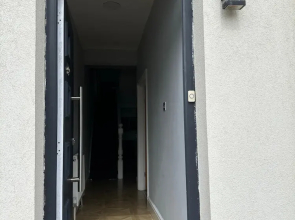 Cozy Manchester House - Stay With Host Onsite