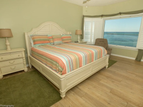 Waterview Towers 832 - 3 Br Condo