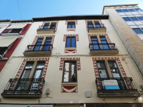 Apartamentos Mesones 18 3000