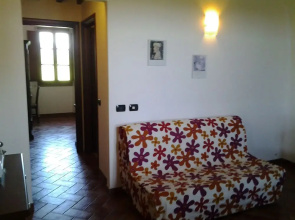Orchidea Apartment 14 Km to Pisa