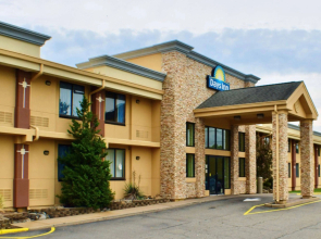 Days Inn by Wyndham Wayne