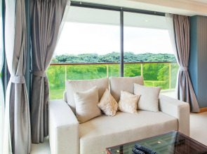 Rocco Hua Hin Beach Seaview