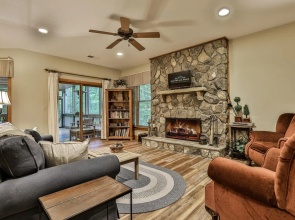 2 Duck Creek Cottage