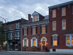 Carlisle House