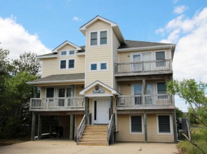 Hook, Line & Skipper - 6 Br Home