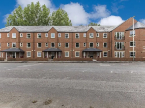 Pullman House Serviced Apartments