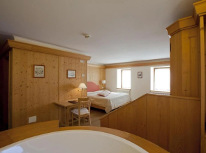 Hotel Valbruna Inn