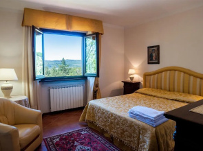 Wonderful Villa With Private Pool in the Heart of Tuscany