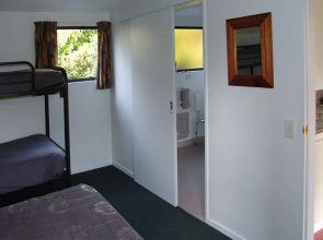 Lake Brunner Country Motel & Holiday Park